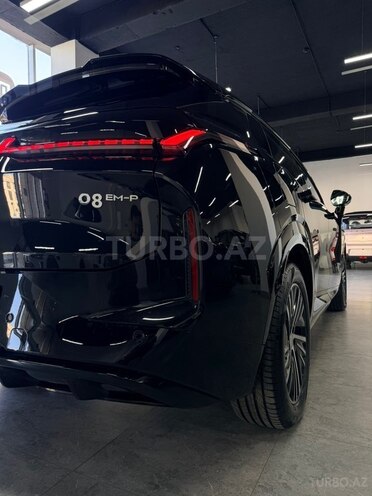 Lynk & Co 08-7