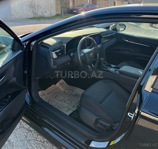 Toyota Camry-9