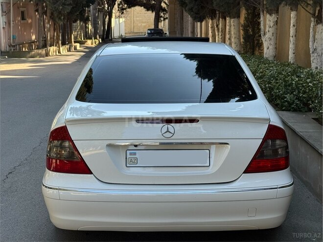 Mercedes E 320 2002, 243,000 km - 3.2 l - Bakı