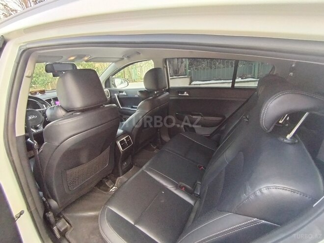 Kia Sportage 2016, 130,000 km - 1.7 л - Qəbələ