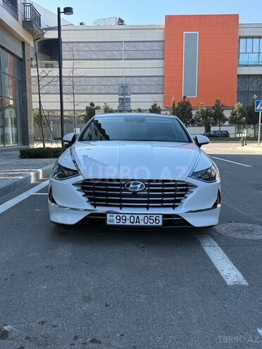 Hyundai Sonata-1