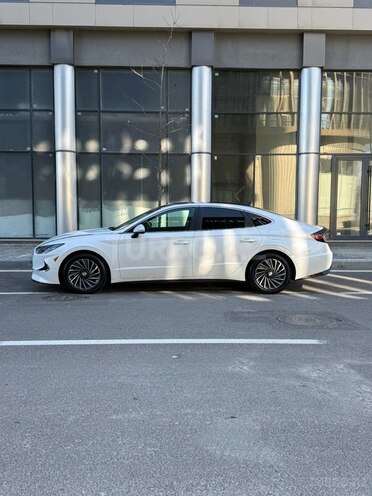 Hyundai Sonata-3