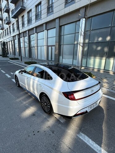 Hyundai Sonata-5