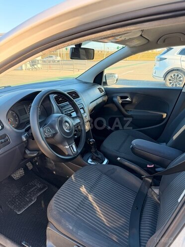 Volkswagen Polo 2012, 234,670 km - 1.6 l - Bakı