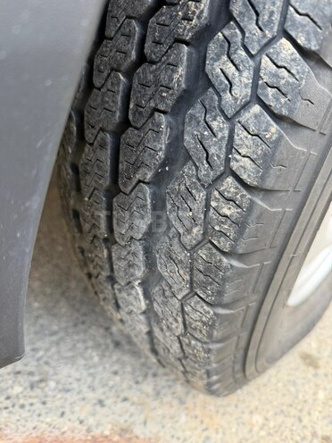 Ford Transit-7