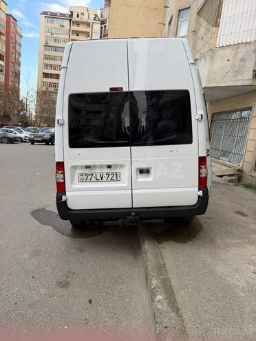 Ford Transit-2