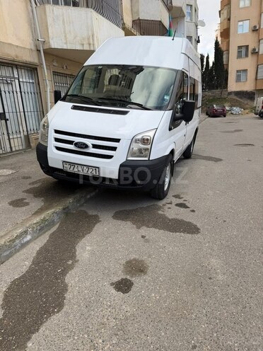 Ford Transit-20