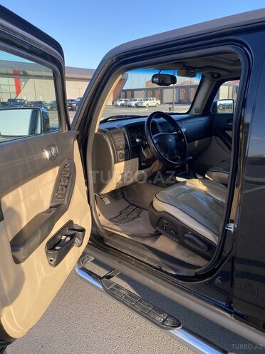 Hummer H3-6