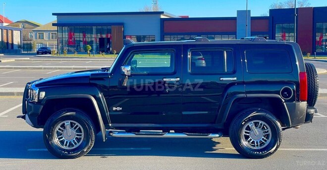 Hummer H3-2