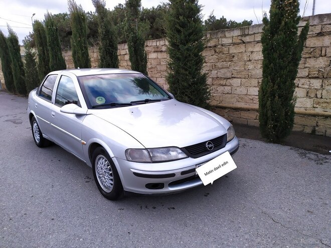 Opel Vectra 1996, 226,000 km - 1.6 l - Bakı