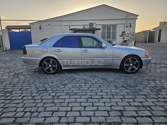 Mercedes C 240 1999, 286,000 km - 2.4 l - Bakı