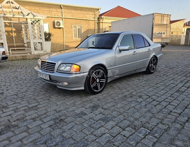 Mercedes C 240 1999, 286,000 km - 2.4 l - Bakı
