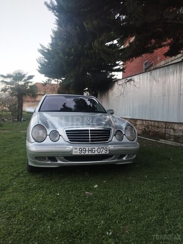Mercedes E 270 2001, 445,063 km - 2.7 l - Masallı