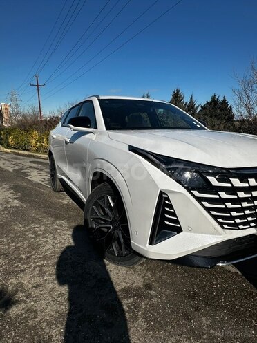 Changan  2025, 15 km - 1.5 l - Bakı