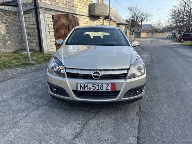 Opel Astra 2005, 229,000 km - 1.4 l - Şəki