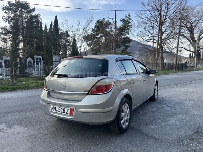 Opel Astra 2005, 229,000 km - 1.4 l - Şəki
