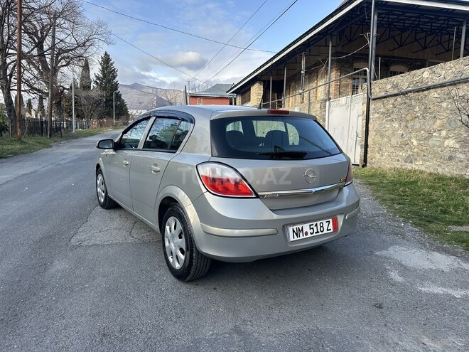 Opel Astra 2005, 229,000 km - 1.4 l - Şəki