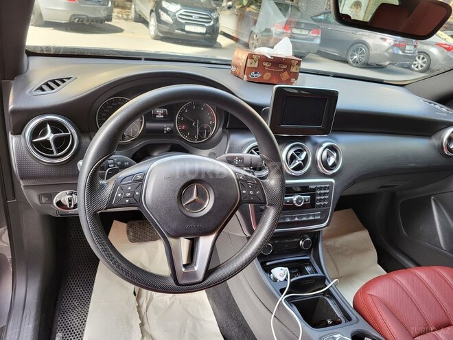 Mercedes A 200-8
