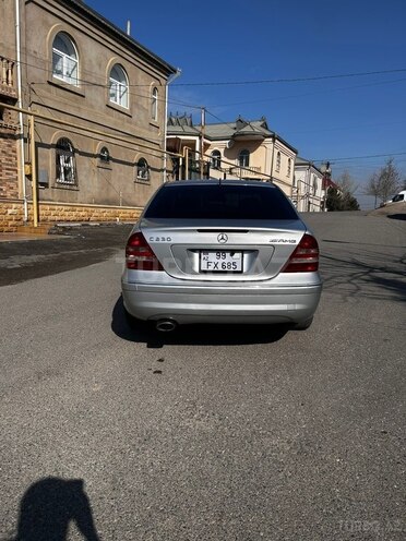 Mercedes C 230 2005, 300,000 km - 2.5 л - Bakı