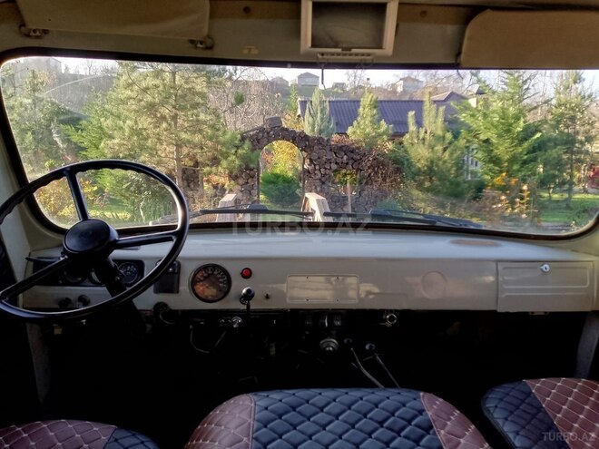 UAZ 2206-3