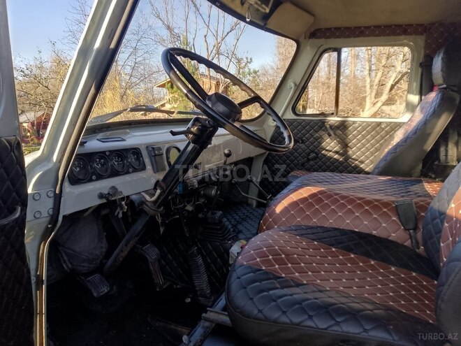 UAZ 2206-6