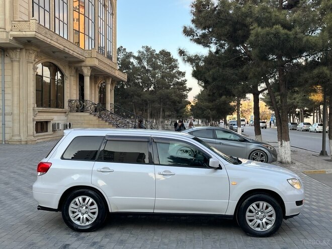 Mitsubishi Airtrek 2001, 295,641 km - 2.0 л - Sumqayıt