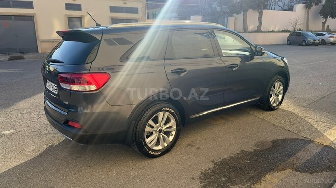 Kia Sorento-8