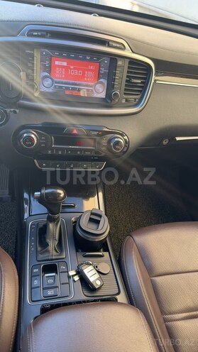 Kia Sorento-10
