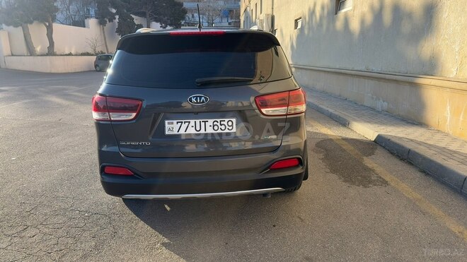 Kia Sorento-9