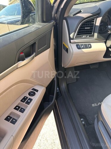 Hyundai Elantra 2018, 180,247 km - 2.0 l - Bakı