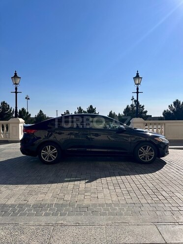 Hyundai Elantra 2018, 180,247 km - 2.0 l - Bakı