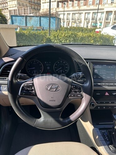 Hyundai Elantra 2018, 180,247 km - 2.0 l - Bakı