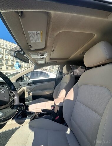 Hyundai Elantra 2018, 180,247 km - 2.0 l - Bakı