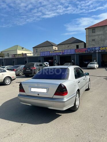 Mercedes C 220 1999, 327,000 km - 2.2 l - Bakı