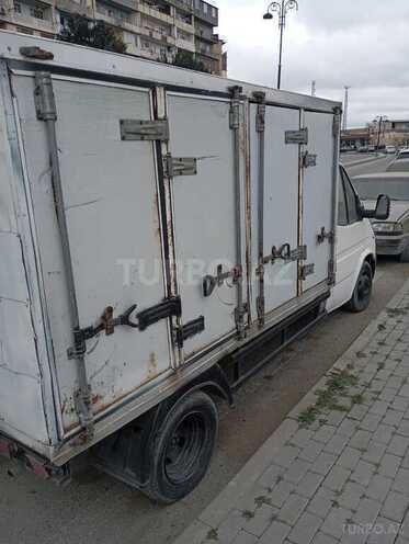 Ford Transit-4