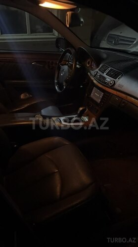 Mercedes E 320 2004, 259,000 km - 3.2 l - Bakı