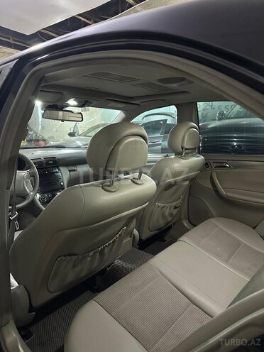 Mercedes C 200 2004, 332,000 km - 2.0 l - Bakı