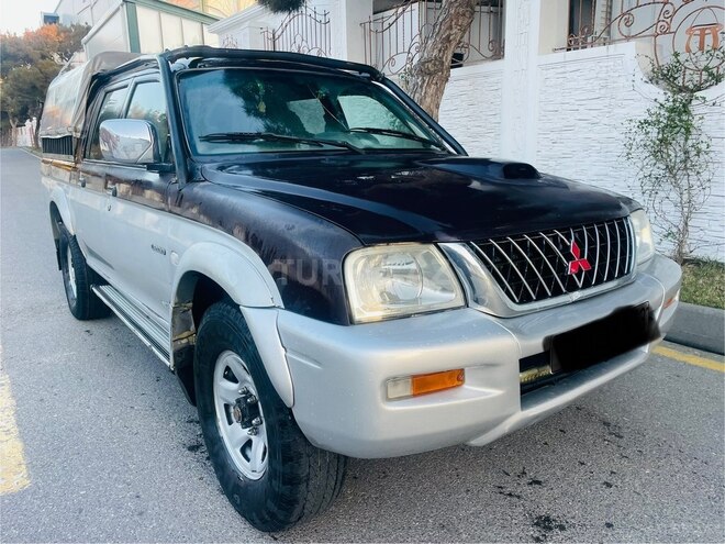 Mitsubishi L200 2004, 250,550 km - 2.5 l - Bakı