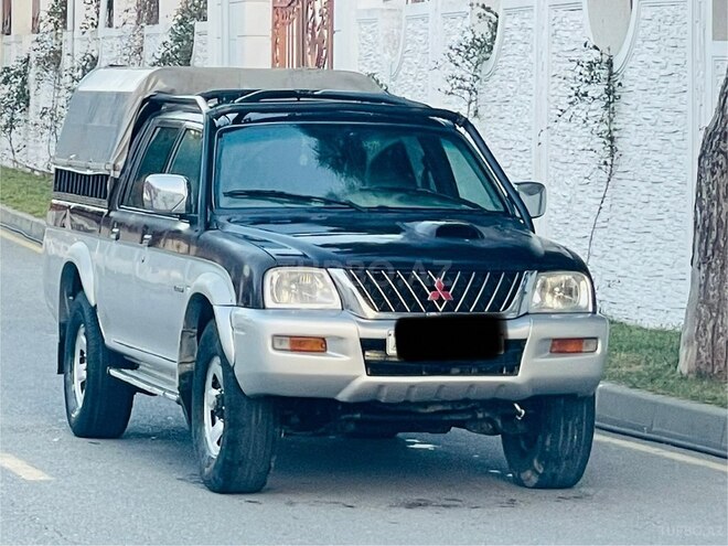 Mitsubishi L200 2004, 250,550 km - 2.5 l - Bakı