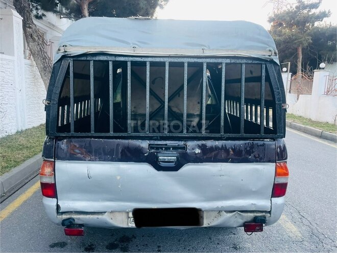 Mitsubishi L200 2004, 250,550 km - 2.5 l - Bakı