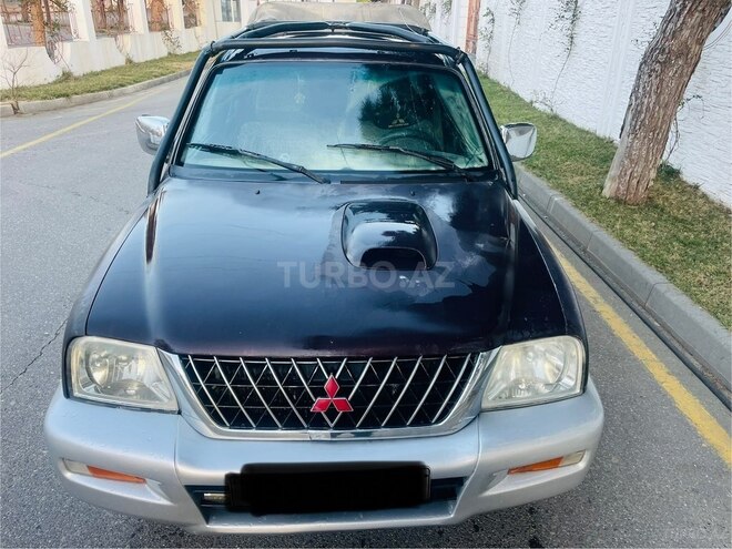 Mitsubishi L200 2004, 250,550 km - 2.5 l - Bakı