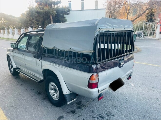 Mitsubishi L200 2004, 250,550 km - 2.5 l - Bakı