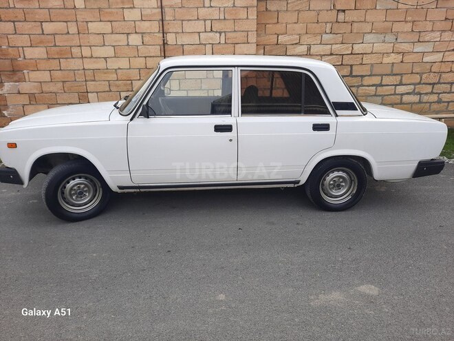 LADA (VAZ) 2107-6