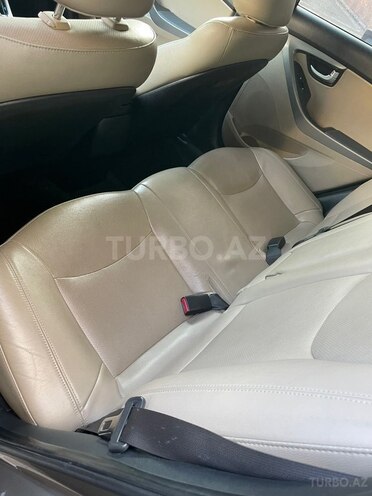Hyundai Elantra 2014, 218,155 km - 1.8 l - Bakı