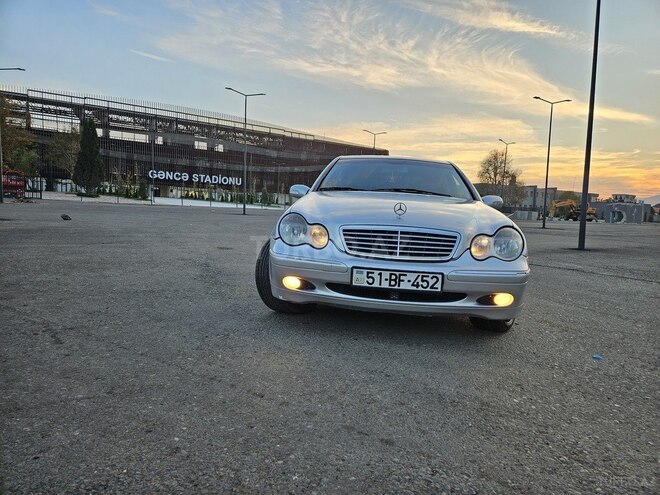 Mercedes C 200 2000, 422,000 km - 2.0 l - Gəncə