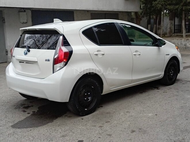 Toyota Prius C 2016, 217,000 km - 1.5 l - Bakı