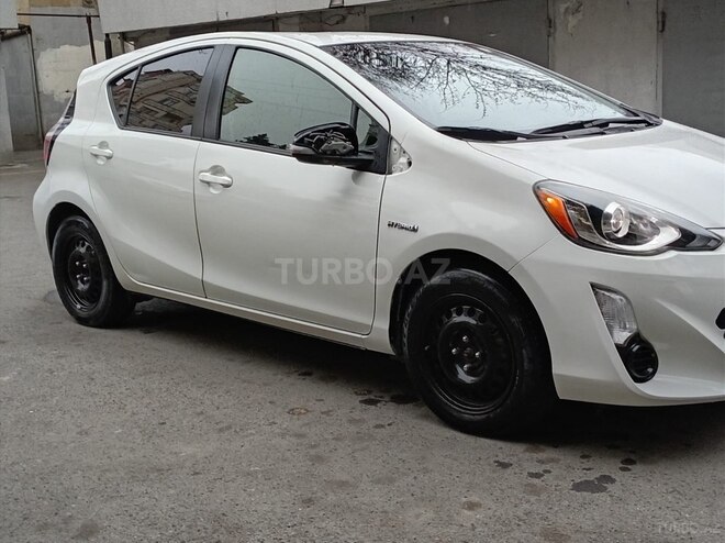 Toyota Prius C 2016, 217,000 km - 1.5 l - Bakı