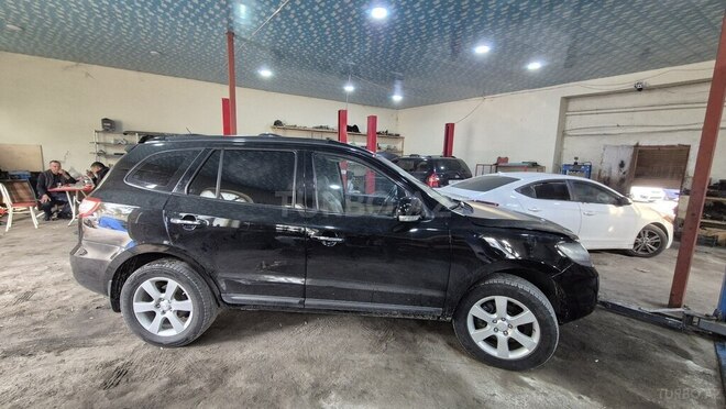 Hyundai Santa Fe 2009, 260,000 km - 2.7 л - Ordubad