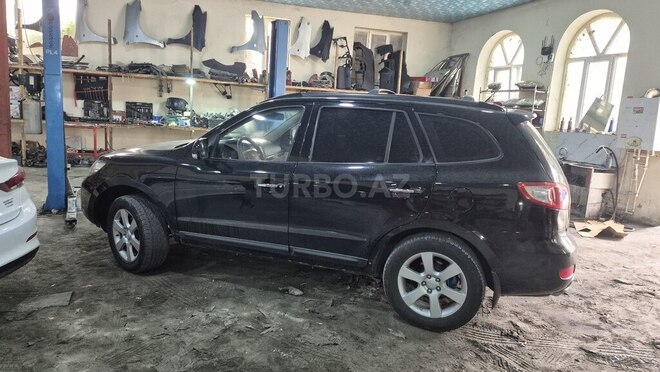 Hyundai Santa Fe 2009, 260,000 km - 2.7 л - Ordubad