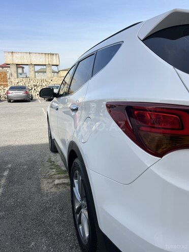 Hyundai Santa Fe-6